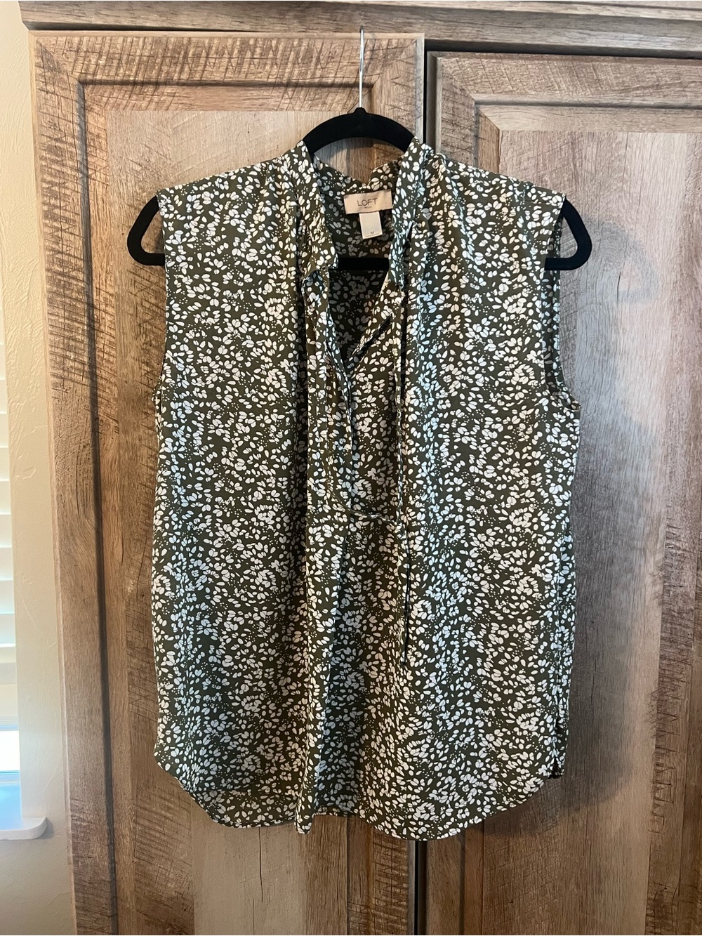 LOFT Olive Green and White Floral Sleeveless Blouse